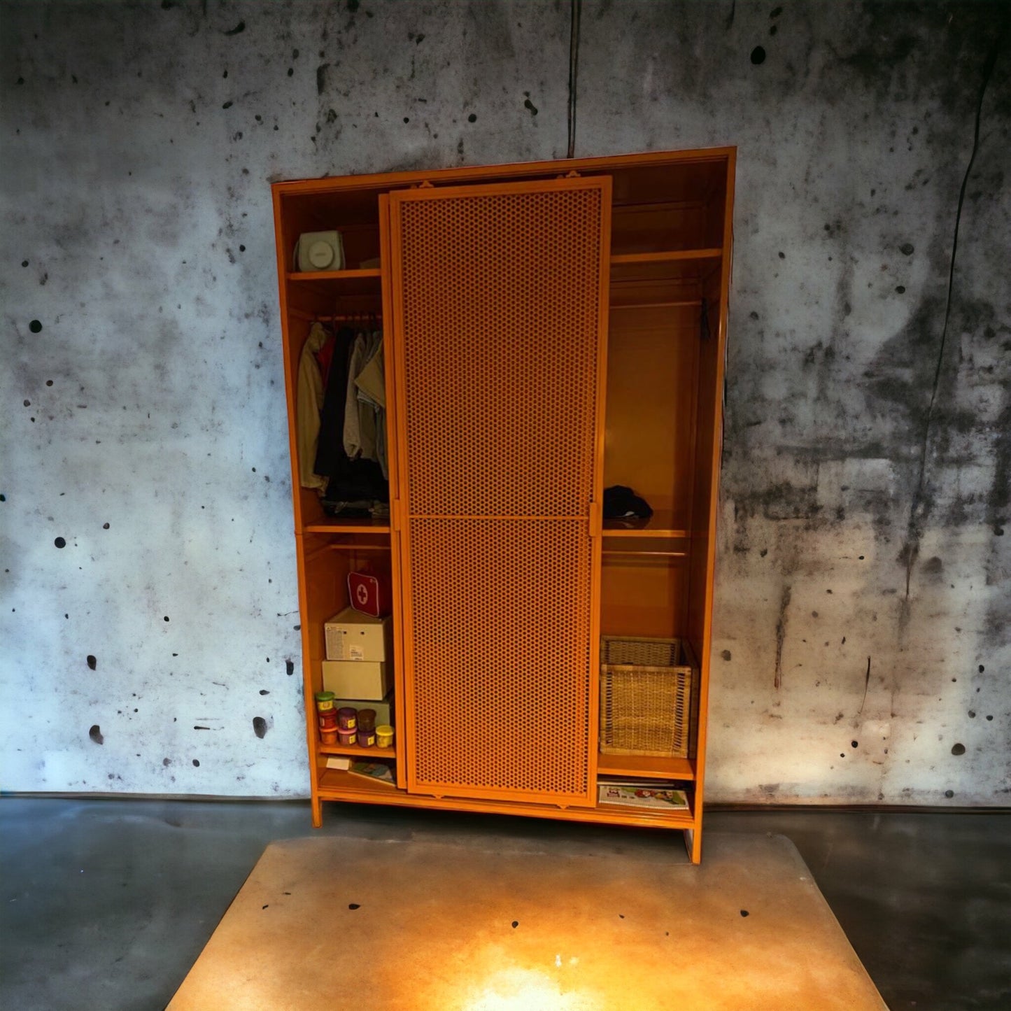 Magna Wardrobe