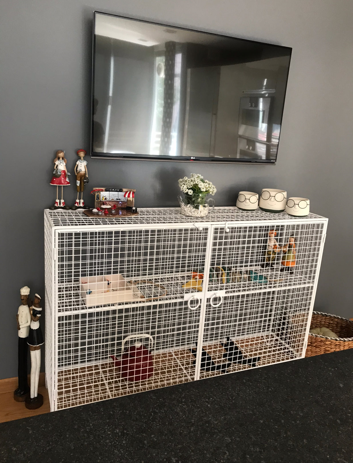 Claire Console